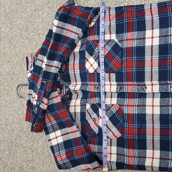 Amnesia Mens Button up Flannel Long Sleeve Size Small - Picture 8 of 10
